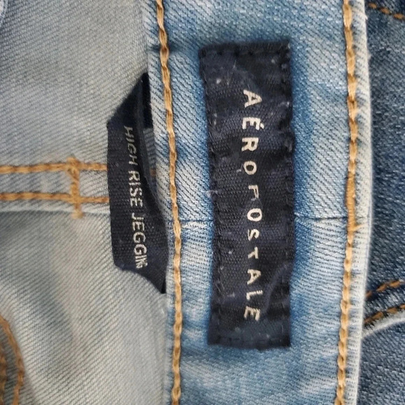 Aeropostale High Rise Ripped-up 6 Regular Jean Jegging - Picture 5 of 8